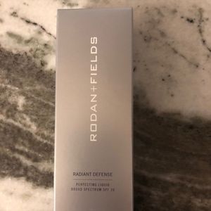 Radiant Defense Perfecting Liquid - ESPRESSO